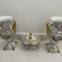 گلدون و شکلات خوری