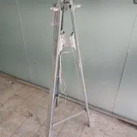 سه پایه مهتابی