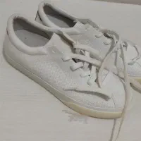 کت گرم وخزدار تازه وخوشرنگ کفش اسپورت نرم 35|حراج|مریوان, |دیوار