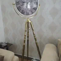 ساعت پایه دار طلایی