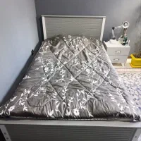 تخت و تشک و پاتختی