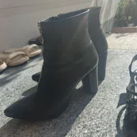 نیم بوت نو فقط یک بار استفاده شده و اندازه نشده|کیف، کفش، کمربند|سلماس, |دیوار