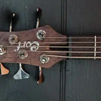 گیتار بیس الکتریک 5 سیم کورت|گیتار، بیس، امپلیفایر|اسلام‌شهر, شهرک مفیدی|دیوار