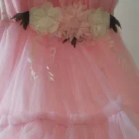 پیراهن ژیفون دار کاملا نو از 6 سال تا 8 سال