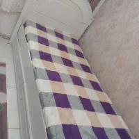 تخت تک نفره سفید|تخت و صندلی بچه|اسلام‌شهر, صادقیه|دیوار