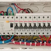 برقکار برق کار لاینر نور ایفون تعمیر ساختمان