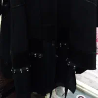 پالتو نو نو|لباس|خوی, |دیوار