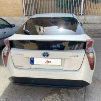 پریوس ۲۰۱۷ تیپ ۳ فول|خودرو سواری و وانت|یزد, |دیوار