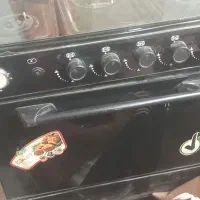 اجاق گاز طرح فر.مارال در حد نو