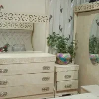 سرویس خواب کامل به همراه میز ناهار خوری ۴ نفره