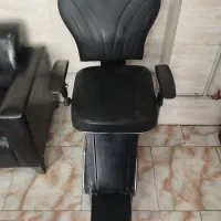 صندلی آرایشگاه مردانه|آرایشگاه و سالن‌های زیبایی|صفادشت, |دیوار