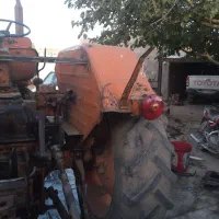 تراکتور وادوات