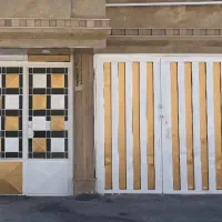 رنگ کاری ساختمان درب و پنجره