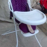 صندلی غذای نوزاد