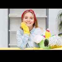 خدمتکار خانوم