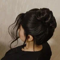 شنیون میکاپ محفلی(فقط هزینه مواد گرفته میشه)|خدمات آرایشگری و زیبایی|ساوه, |دیوار