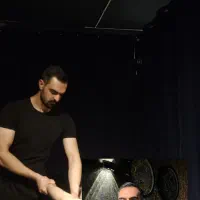 ماساژ تراپیست (دیسک کمر و سیاتیک)