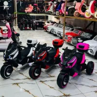 ماشین شارژی بچگانه با رنگ بندی کامل