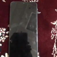 دوستان گوشی همه چیش سالمه