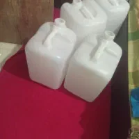 با سلام تعداد پنج عدد گالن بیست لیتری نو