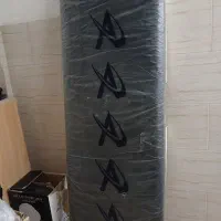 تخت اپلاسیون و گلدان ایستاده|آرایشگاه و سالنهای زیبایی|کرج, شهرک یاس جنوبی|دیوار