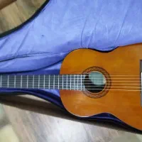 گیتار یاماها C40