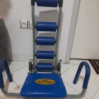 یکعدد دستگاه ورزشی دراز نشست