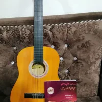گیتار مدل MV در حد نو سالم و خوش صدا|گیتار، بیس، امپلیفایر|جهرم, |دیوار
