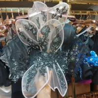 استخدام خانوم خیاط تعمیرکار کاملا حرفه ای