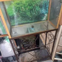 آکواریوم با پایه