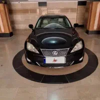لکسوس IS300