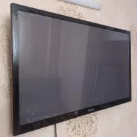 باسلام تلوزیون lCD 43 اینچ در حد نو خیلی تمیز