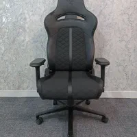 مقداری لوازم برند ریزر