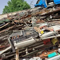 خرید خریدار آهن آلات آهن ضایعات درب پنجره و غیرع