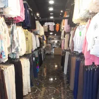 فروشنده پوشاک زنانه
