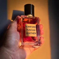 عطر سازی وی دن چی|آرایشی، بهداشتی، درمانی|اصفهان, کوی راه حق|دیوار
