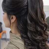 آموزشگاه آرایشگری زنانه هستی