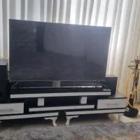 میز تلویزیون  چوبی سالم بدون خط و خش