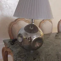 اباژور و گلدان