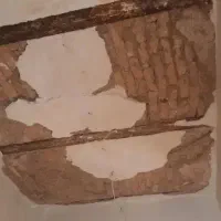 گچکاری ساختمان و لکه گیری جاهای ریخته شده