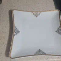 بشقاب چهار گوش چینی نو