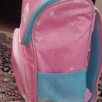 کیف مدرسه|کیف، کفش، کمربند|اصفهان, گورت|دیوار