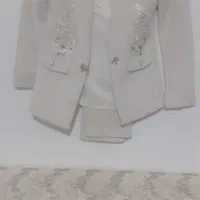 یک دست کت شلوار