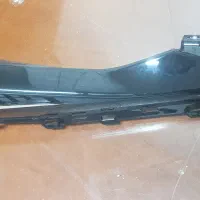 گیتاری بالا راست طرح آیروکس مشکی طلایی