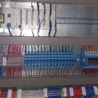 خدمات تخصصیِ برقِ صنعتی|خدمات پیشه و مهارت|ابریشم, |دیوار