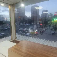 مغازه تجاری بر امام رضا طبقه اول 100متری