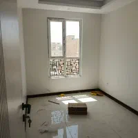 ۲۰۰ متر مغازه ۷۰ متر بالکن تهرانسر
