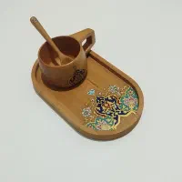 فنجان و سینی چوبی