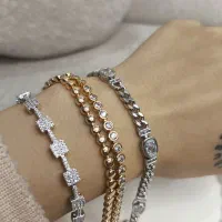 فروش انواع اکسسوری و ساعت زنانه و مردانه نو