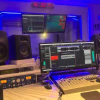خواننده حرفه ای شو/استودیو آهنگسازی